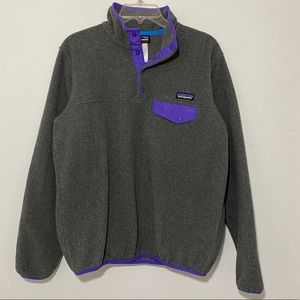 Patagonia | purple trimmed grey quarter zip top